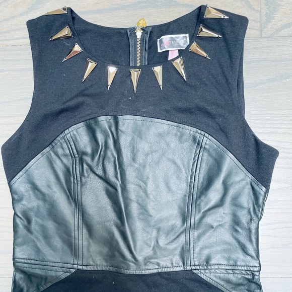 Lipsy London LBD with studs - Picture 4 of 7